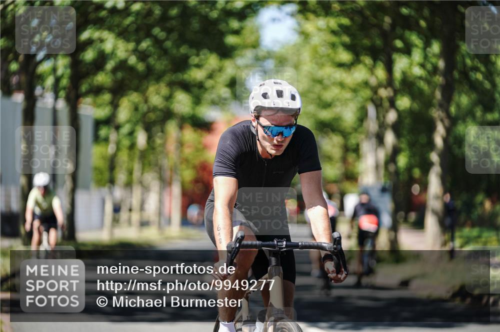 09.08.2026 - GEWOBA Citytriathlon Bremen Michael Burmester http://msf.ph/oto/9949277 09.08.2026 12:47:51 Radfahren 593, 618, 642, 719, 735, 904, 1103 meine-sportfotos.de