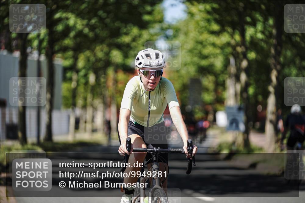 09.08.2026 - GEWOBA Citytriathlon Bremen Michael Burmester http://msf.ph/oto/9949281 09.08.2026 12:47:53 Radfahren 618, 642, 719, 735, 904, 1103 meine-sportfotos.de