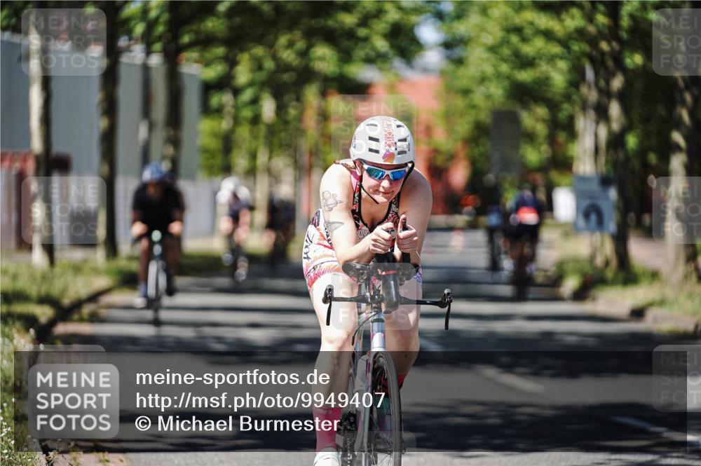 09.08.2026 - GEWOBA Citytriathlon Bremen Michael Burmester http://msf.ph/oto/9949407 09.08.2026 12:49:53 Radfahren 590, 680, 777, 852, 874, 946, 967, 1008, 1150 meine-sportfotos.de