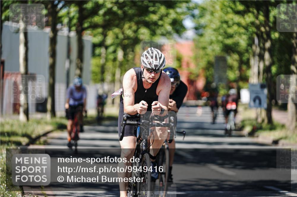 09.08.2026 - GEWOBA Citytriathlon Bremen Michael Burmester http://msf.ph/oto/9949416 09.08.2026 12:49:58 Radfahren 557, 590, 686, 773, 777, 784, 874, 946, 967, 1008 meine-sportfotos.de