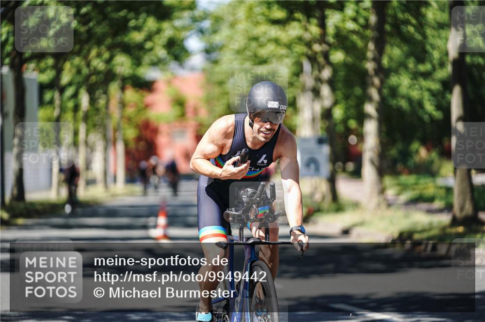 09.08.2026 - GEWOBA Citytriathlon Bremen Michael Burmester http://msf.ph/oto/9949442 09.08.2026 12:50:32 Radfahren 594, 648, 737, 794, 964, 993, 1158 meine-sportfotos.de