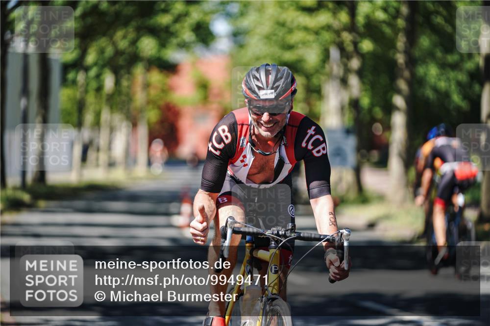 09.08.2026 - GEWOBA Citytriathlon Bremen Michael Burmester http://msf.ph/oto/9949471 09.08.2026 12:50:57 Radfahren 624, 799, 808, 879, 932, 987, 1016, 1139 meine-sportfotos.de