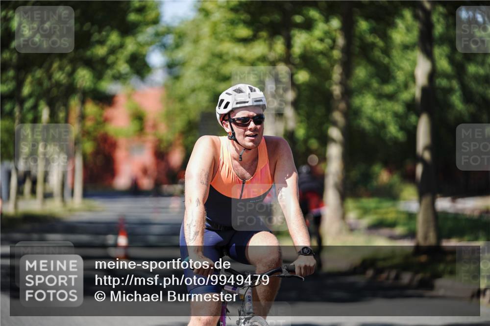 09.08.2026 - GEWOBA Citytriathlon Bremen Michael Burmester http://msf.ph/oto/9949479 09.08.2026 12:51:10 Radfahren 606, 808, 884, 1133 meine-sportfotos.de