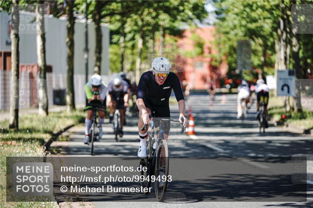 09.08.2026 - GEWOBA Citytriathlon Bremen Michael Burmester http://msf.ph/oto/9949493 09.08.2026 12:51:30 Radfahren 560, 562, 595, 756, 787, 880, 1019, 1110, 1155 meine-sportfotos.de