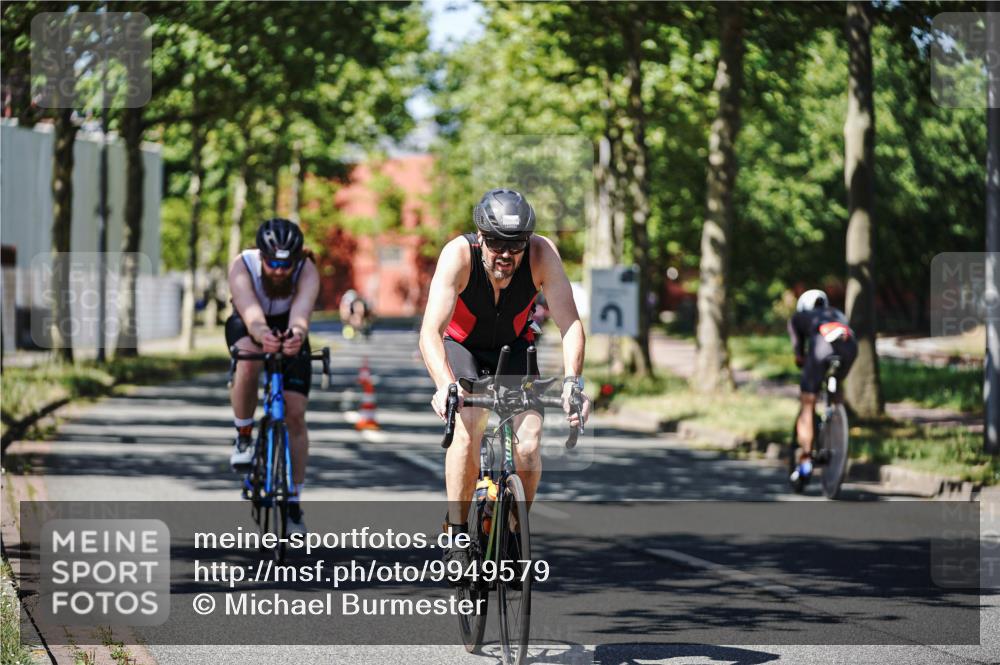 09.08.2026 - GEWOBA Citytriathlon Bremen Michael Burmester http://msf.ph/oto/9949579 09.08.2026 12:54:30 Radfahren 574, 577, 639, 781, 812, 816, 864, 1006, 1127, 1142 meine-sportfotos.de