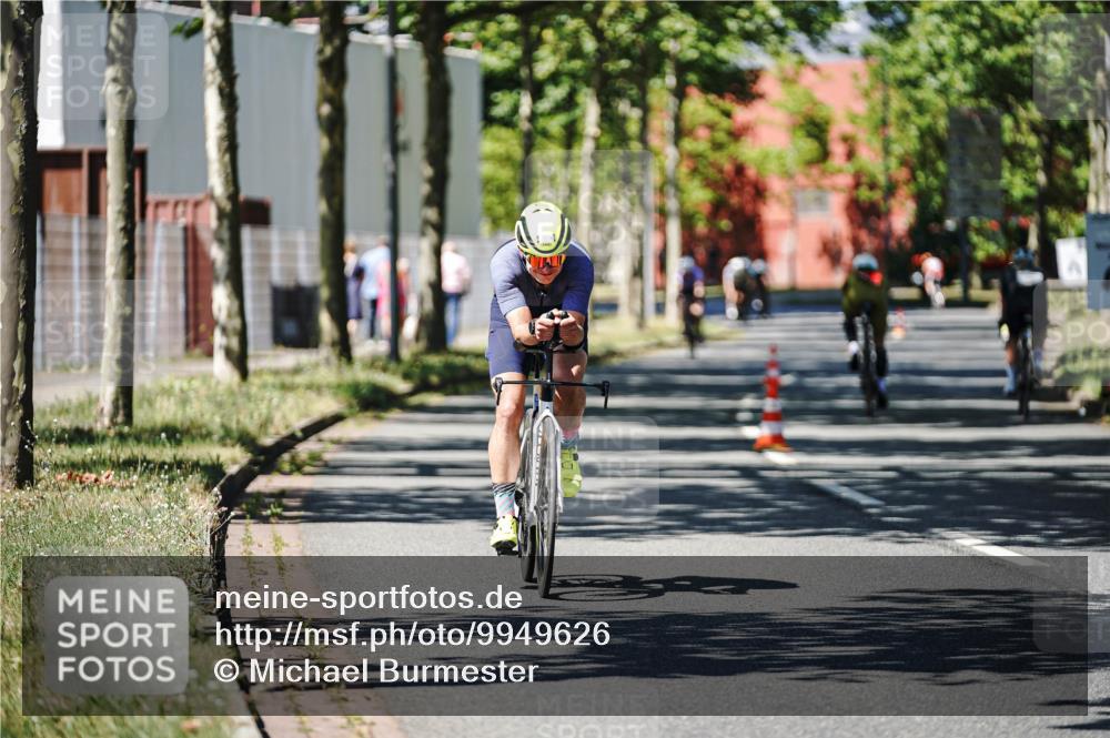 09.08.2026 - GEWOBA Citytriathlon Bremen Michael Burmester http://msf.ph/oto/9949626 09.08.2026 12:55:18 Radfahren 565, 705, 743, 745, 789, 911, 930, 970 meine-sportfotos.de