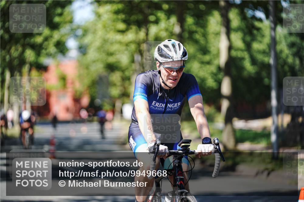09.08.2026 - GEWOBA Citytriathlon Bremen Michael Burmester http://msf.ph/oto/9949668 09.08.2026 12:56:02 Radfahren 564, 612, 667, 763, 780, 783, 810, 819, 897, 1005, 1156 meine-sportfotos.de