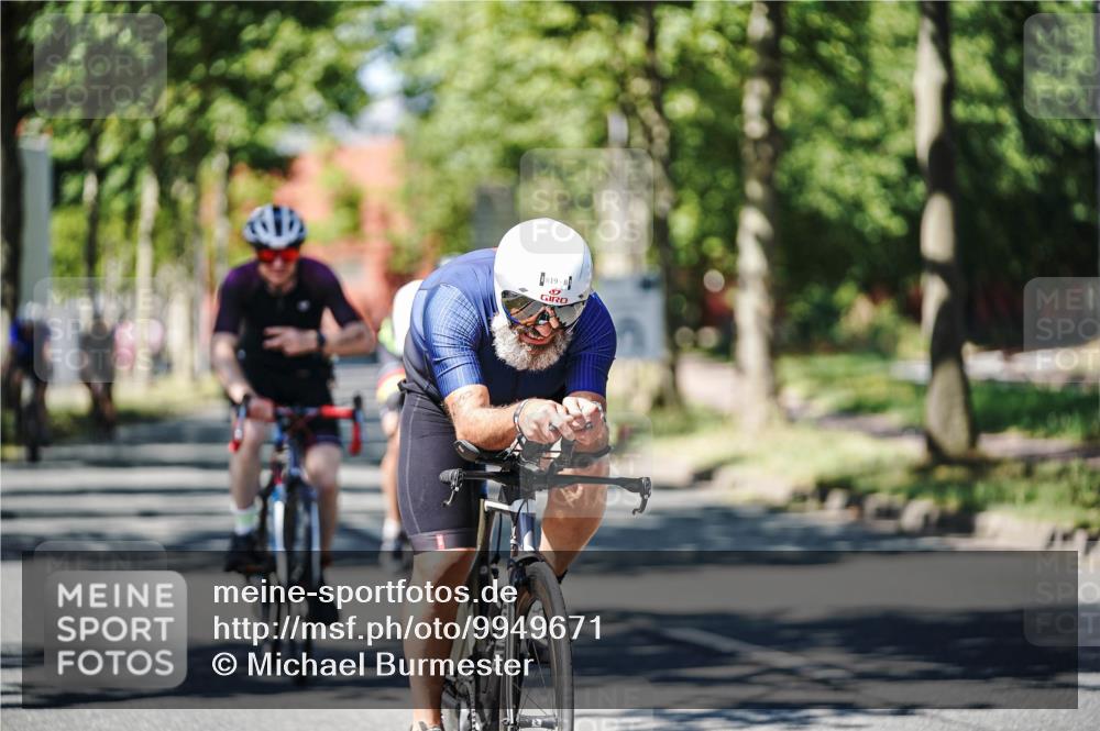 09.08.2026 - GEWOBA Citytriathlon Bremen Michael Burmester http://msf.ph/oto/9949671 09.08.2026 12:56:06 Radfahren 564, 612, 667, 763, 780, 810, 819, 897, 1005, 1126, 1156 meine-sportfotos.de