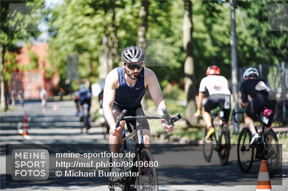 09.08.2026 - GEWOBA Citytriathlon Bremen Michael Burmester http://msf.ph/oto/9949680 09.08.2026 12:56:12 Radfahren 564, 664, 667, 673, 763, 780, 810, 819, 897, 912, 1005, 1126, 1156 meine-sportfotos.de