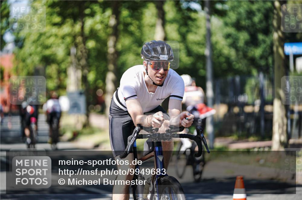 09.08.2026 - GEWOBA Citytriathlon Bremen Michael Burmester http://msf.ph/oto/9949683 09.08.2026 12:56:14 Radfahren 564, 664, 673, 759, 763, 780, 810, 819, 897, 912, 1005, 1126 meine-sportfotos.de