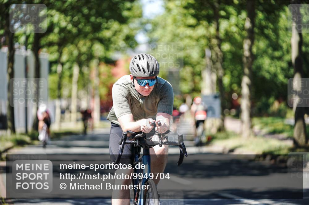 09.08.2026 - GEWOBA Citytriathlon Bremen Michael Burmester http://msf.ph/oto/9949704 09.08.2026 12:56:30 Radfahren 671, 727, 759, 774, 848, 871, 902, 912, 1017, 1113 meine-sportfotos.de