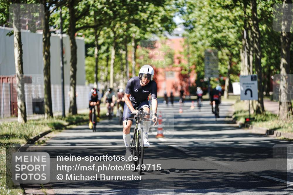 09.08.2026 - GEWOBA Citytriathlon Bremen Michael Burmester http://msf.ph/oto/9949715 09.08.2026 12:56:53 Radfahren 601, 620, 740, 762, 767, 840, 1012 meine-sportfotos.de