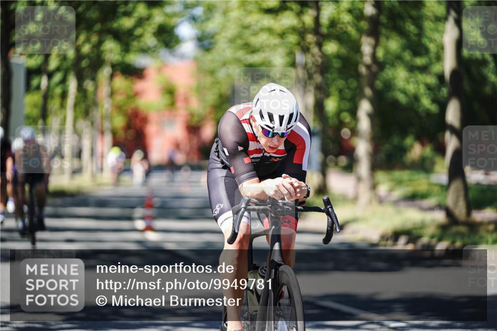 09.08.2026 - GEWOBA Citytriathlon Bremen Michael Burmester http://msf.ph/oto/9949781 09.08.2026 12:57:50 Radfahren 627, 707, 711, 809, 888, 919, 954, 998, 1136, 1153 meine-sportfotos.de