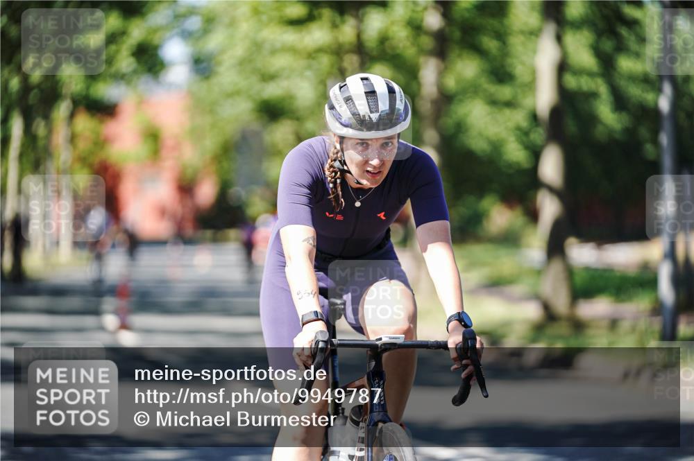 09.08.2026 - GEWOBA Citytriathlon Bremen Michael Burmester http://msf.ph/oto/9949787 09.08.2026 12:57:53 Radfahren 548, 627, 707, 711, 718, 809, 888, 919, 954, 998, 1121, 1136 meine-sportfotos.de