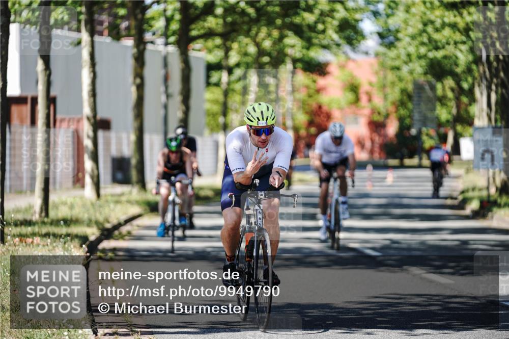09.08.2026 - GEWOBA Citytriathlon Bremen Michael Burmester http://msf.ph/oto/9949790 09.08.2026 12:57:57 Radfahren 548, 602, 625, 707, 711, 718, 809, 919, 931, 943, 954, 998, 1003, 1121, 1136 meine-sportfotos.de