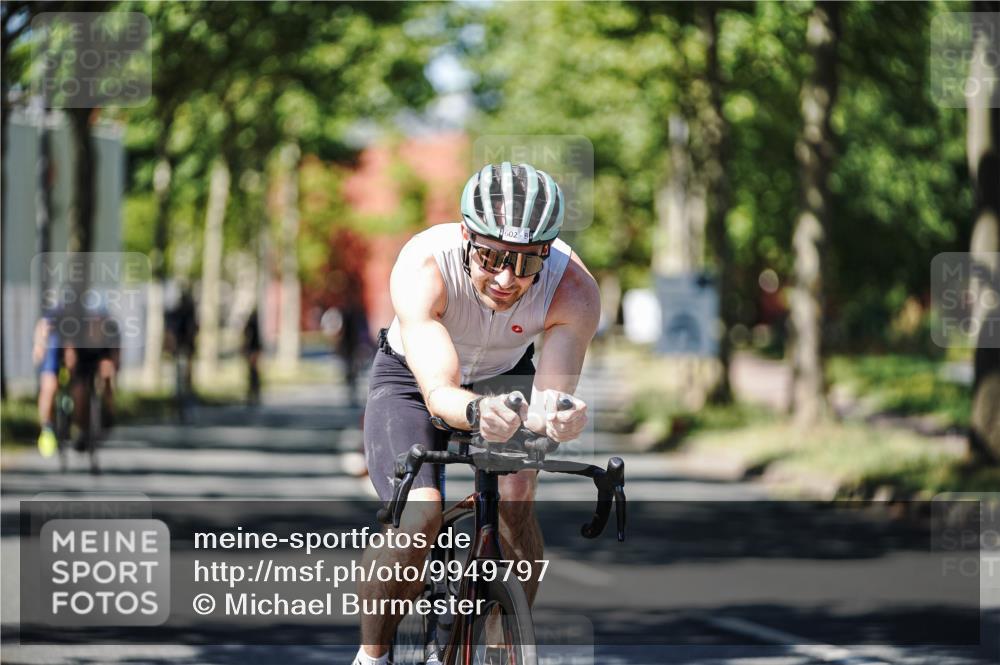 09.08.2026 - GEWOBA Citytriathlon Bremen Michael Burmester http://msf.ph/oto/9949797 09.08.2026 12:58:01 Radfahren 548, 602, 625, 711, 718, 809, 919, 931, 943, 954, 998, 1003, 1121 meine-sportfotos.de