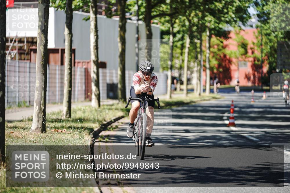 09.08.2026 - GEWOBA Citytriathlon Bremen Michael Burmester http://msf.ph/oto/9949843 09.08.2026 12:58:56 Radfahren 626, 1148 meine-sportfotos.de
