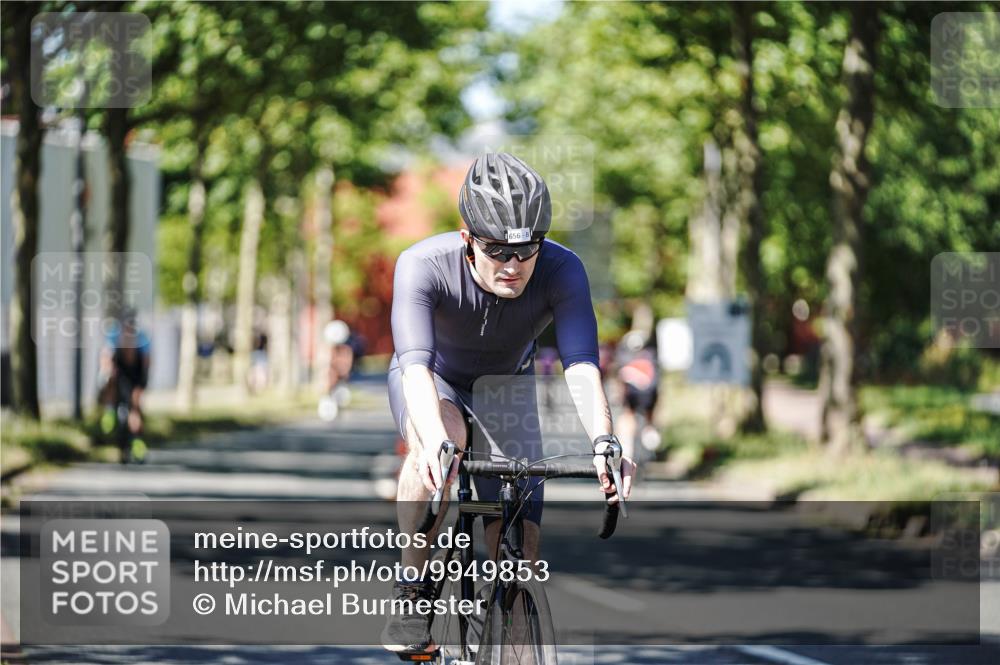 09.08.2026 - GEWOBA Citytriathlon Bremen Michael Burmester http://msf.ph/oto/9949853 09.08.2026 12:59:11 Radfahren 588, 656, 672, 732, 1115 meine-sportfotos.de