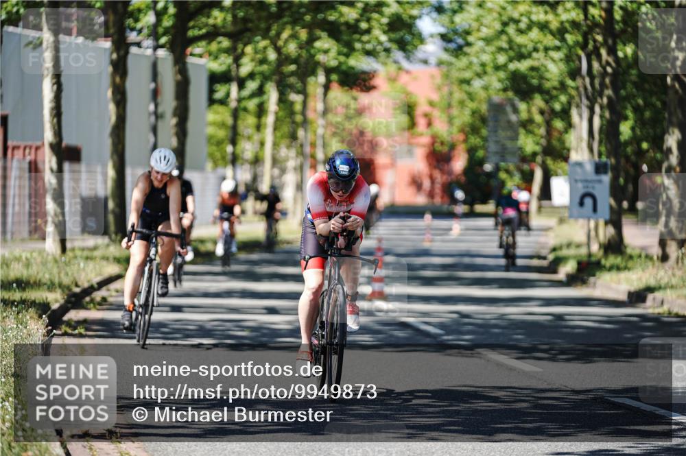 09.08.2026 - GEWOBA Citytriathlon Bremen Michael Burmester http://msf.ph/oto/9949873 09.08.2026 12:59:46 Radfahren 658, 712, 800, 817, 923, 942, 951, 956 meine-sportfotos.de