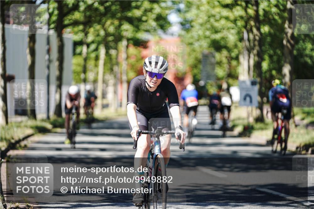 09.08.2026 - GEWOBA Citytriathlon Bremen Michael Burmester http://msf.ph/oto/9949882 09.08.2026 12:59:51 Radfahren 543, 712, 800, 817, 923, 942, 951, 956 meine-sportfotos.de