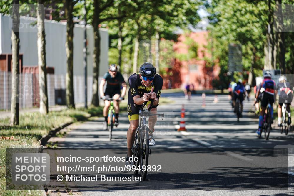 09.08.2026 - GEWOBA Citytriathlon Bremen Michael Burmester http://msf.ph/oto/9949892 09.08.2026 12:59:57 Radfahren 543, 771, 800, 849, 923, 942, 951, 956, 1159 meine-sportfotos.de