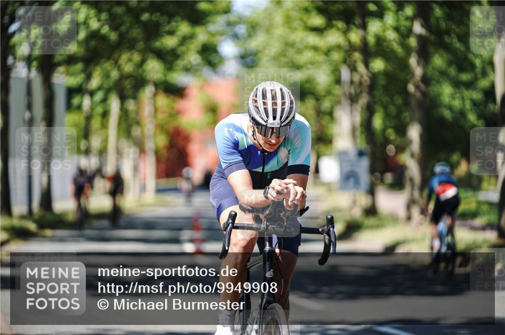 09.08.2026 - GEWOBA Citytriathlon Bremen Michael Burmester http://msf.ph/oto/9949908 09.08.2026 13:00:16 Radfahren 660, 661, 674, 753, 1128 meine-sportfotos.de