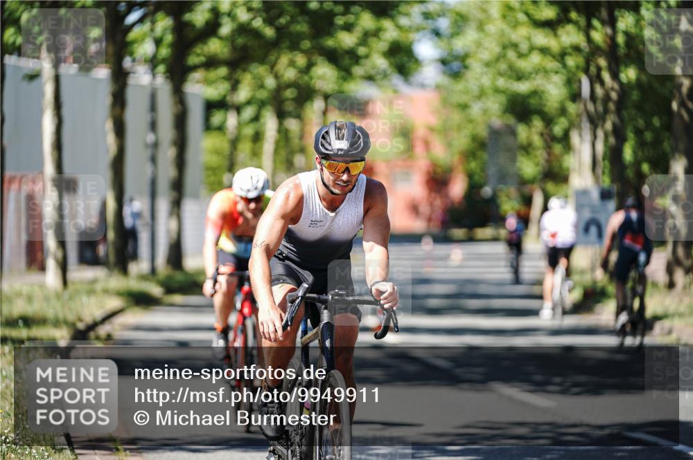 09.08.2026 - GEWOBA Citytriathlon Bremen Michael Burmester http://msf.ph/oto/9949911 09.08.2026 13:00:20 Radfahren 660, 661, 674, 753, 1010, 1128 meine-sportfotos.de