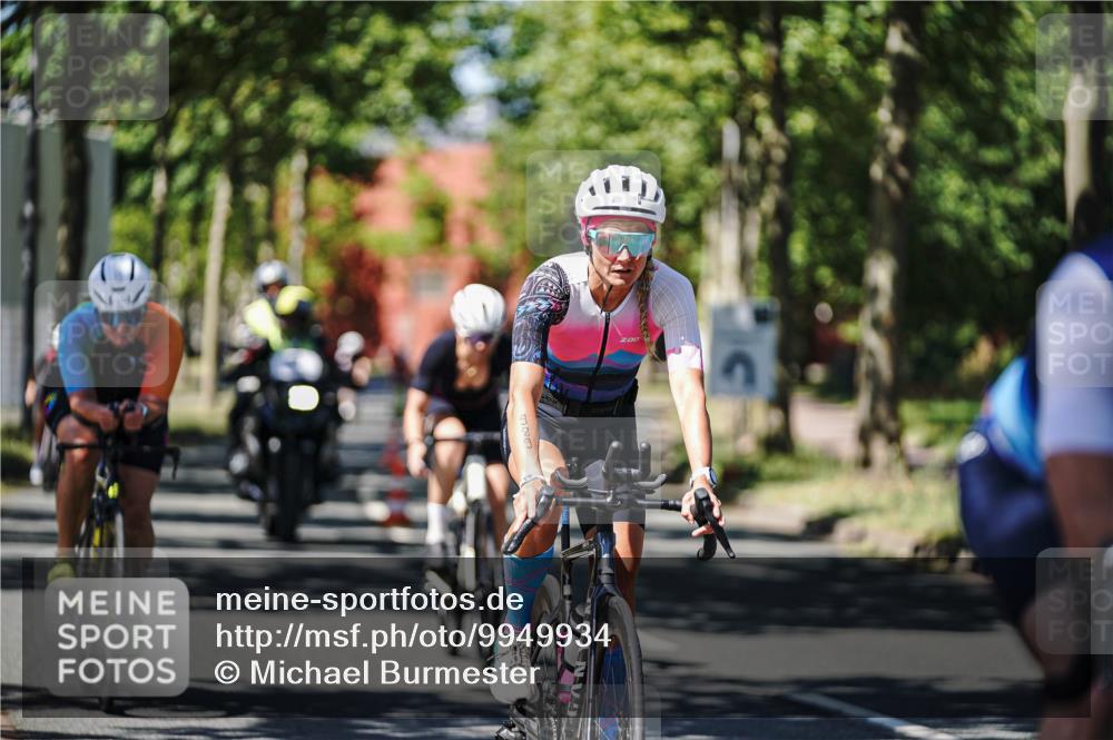 09.08.2026 - GEWOBA Citytriathlon Bremen Michael Burmester http://msf.ph/oto/9949934 09.08.2026 13:00:40 Radfahren 621, 633, 649, 700, 720, 870, 915, 933, 940, 989, 1104, 1123 meine-sportfotos.de