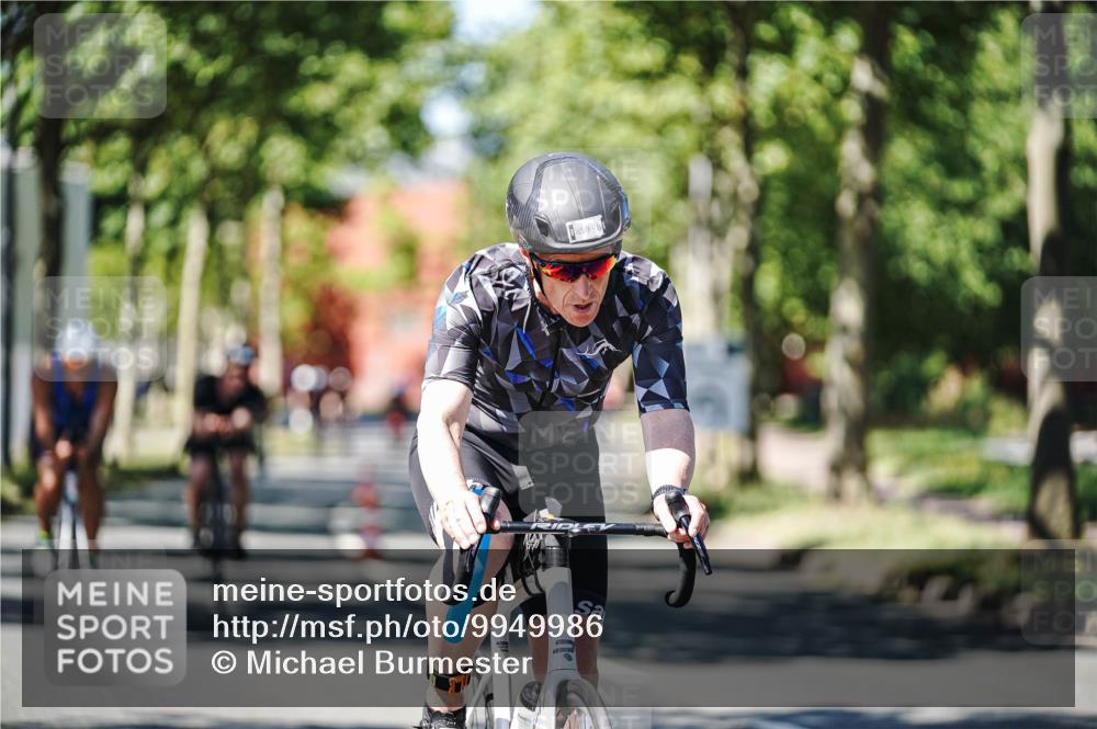 09.08.2026 - GEWOBA Citytriathlon Bremen Michael Burmester http://msf.ph/oto/9949986 09.08.2026 13:01:30 Radfahren 551, 556, 631, 666, 669, 690, 714, 775, 801, 854, 859, 862, 878, 991, 1140 meine-sportfotos.de