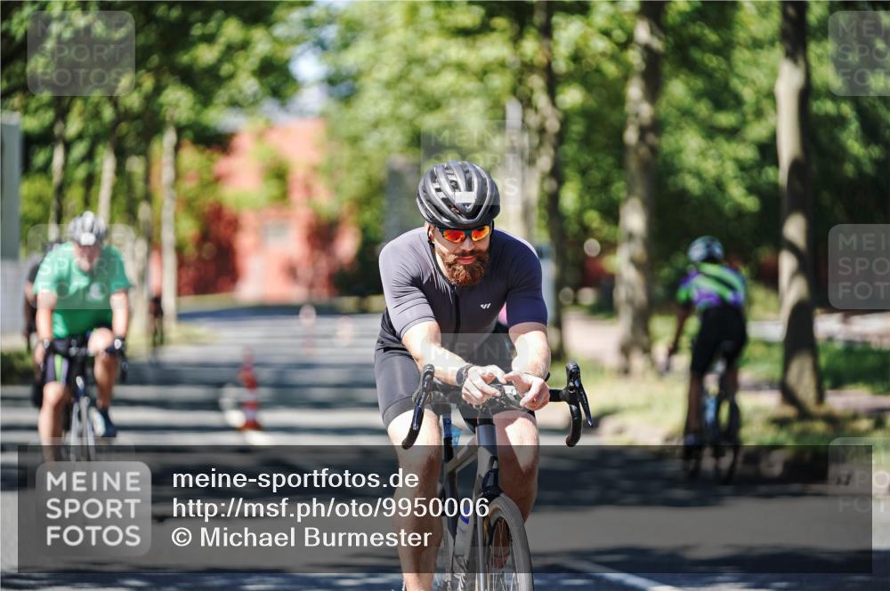 09.08.2026 - GEWOBA Citytriathlon Bremen Michael Burmester http://msf.ph/oto/9950006 09.08.2026 13:01:45 Radfahren 587, 631, 669, 690, 729, 746, 764, 775, 831, 991, 1014, 1120 meine-sportfotos.de
