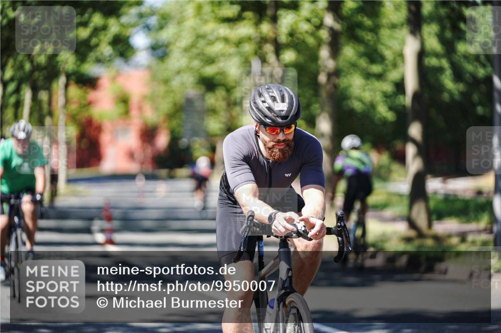 09.08.2026 - GEWOBA Citytriathlon Bremen Michael Burmester http://msf.ph/oto/9950007 09.08.2026 13:01:45 Radfahren 587, 631, 669, 690, 729, 746, 764, 775, 831, 991, 1014, 1120 meine-sportfotos.de