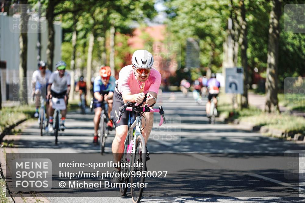 09.08.2026 - GEWOBA Citytriathlon Bremen Michael Burmester http://msf.ph/oto/9950027 09.08.2026 13:02:01 Radfahren 546, 610, 731, 764, 813, 887, 889, 957, 1125 meine-sportfotos.de