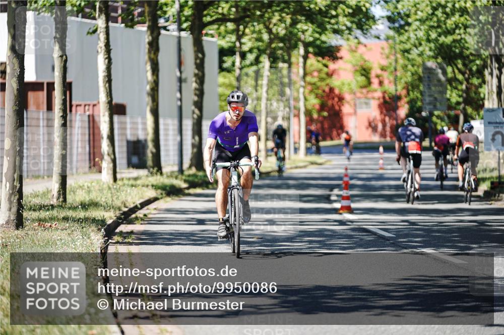 09.08.2026 - GEWOBA Citytriathlon Bremen Michael Burmester http://msf.ph/oto/9950086 09.08.2026 13:02:42 Radfahren 549, 607, 614, 654, 691, 723, 791, 873, 1007, 1020 meine-sportfotos.de