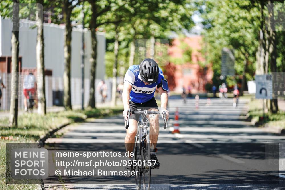 09.08.2026 - GEWOBA Citytriathlon Bremen Michael Burmester http://msf.ph/oto/9950157 09.08.2026 13:03:57 Radfahren 646, 698, 769, 828, 842, 891, 974, 996, 1108, 1157 meine-sportfotos.de