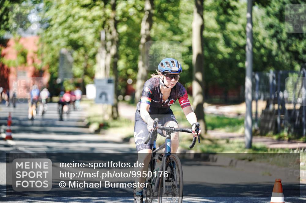 09.08.2026 - GEWOBA Citytriathlon Bremen Michael Burmester http://msf.ph/oto/9950176 09.08.2026 13:04:19 Radfahren 630, 662, 853, 881, 883, 936, 941, 955, 997, 1001 meine-sportfotos.de