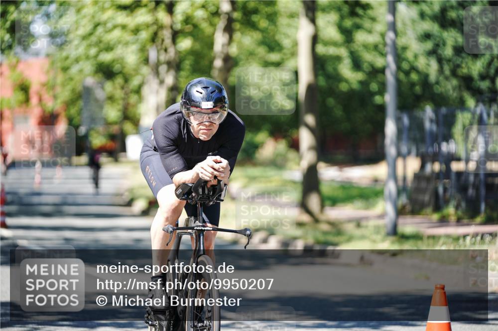 09.08.2026 - GEWOBA Citytriathlon Bremen Michael Burmester http://msf.ph/oto/9950207 09.08.2026 13:04:50 Radfahren 738, 747, 773, 777, 856, 908, 1160 meine-sportfotos.de