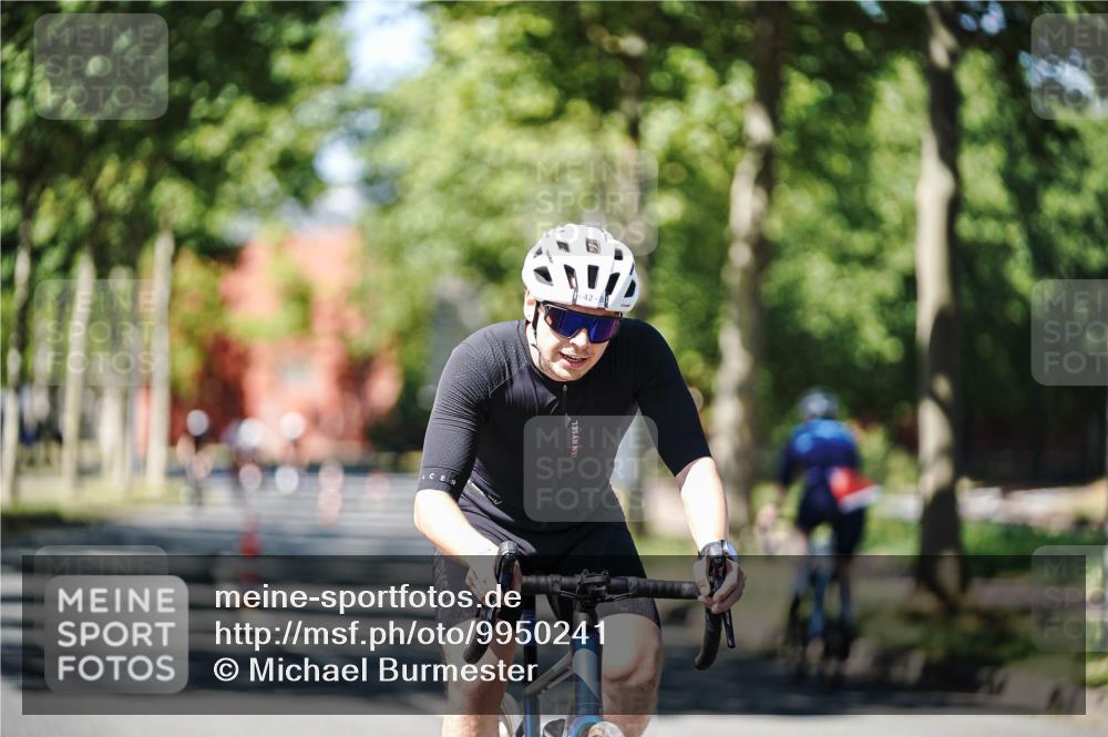 09.08.2026 - GEWOBA Citytriathlon Bremen Michael Burmester http://msf.ph/oto/9950241 09.08.2026 13:05:35 Radfahren 613, 642, 958 meine-sportfotos.de