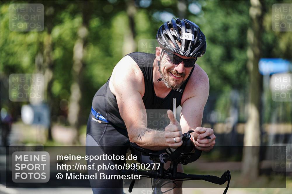09.08.2026 - GEWOBA Citytriathlon Bremen Michael Burmester http://msf.ph/oto/9950277 09.08.2026 13:06:18 Radfahren 540, 547, 619, 645, 647, 677, 683, 765, 927 meine-sportfotos.de