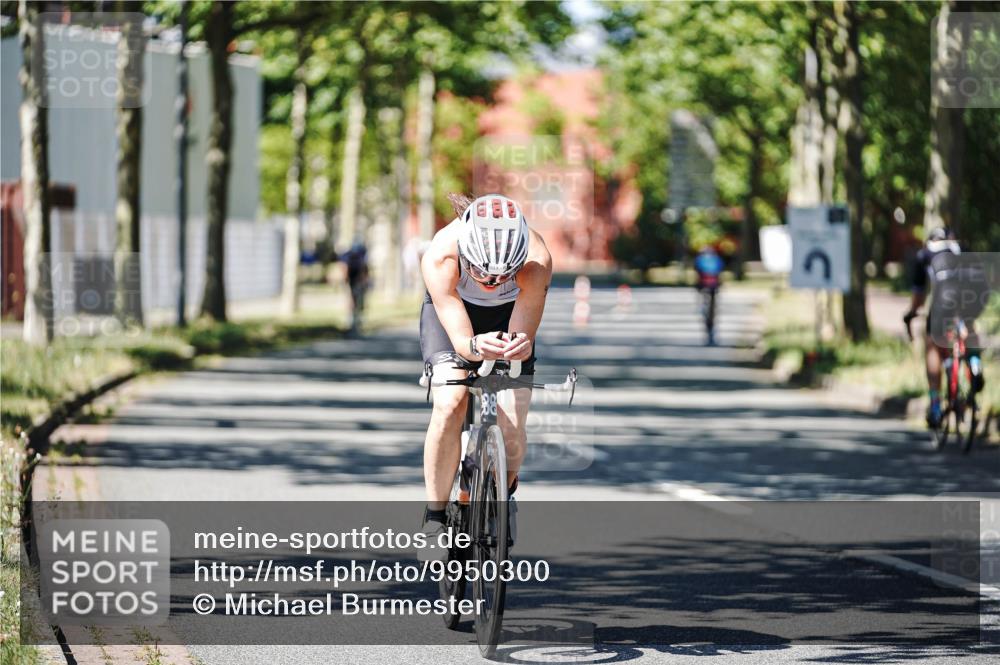 09.08.2026 - GEWOBA Citytriathlon Bremen Michael Burmester http://msf.ph/oto/9950300 09.08.2026 13:06:44 Radfahren 544, 554, 563, 624, 644, 811, 824, 874, 882, 983, 987 meine-sportfotos.de