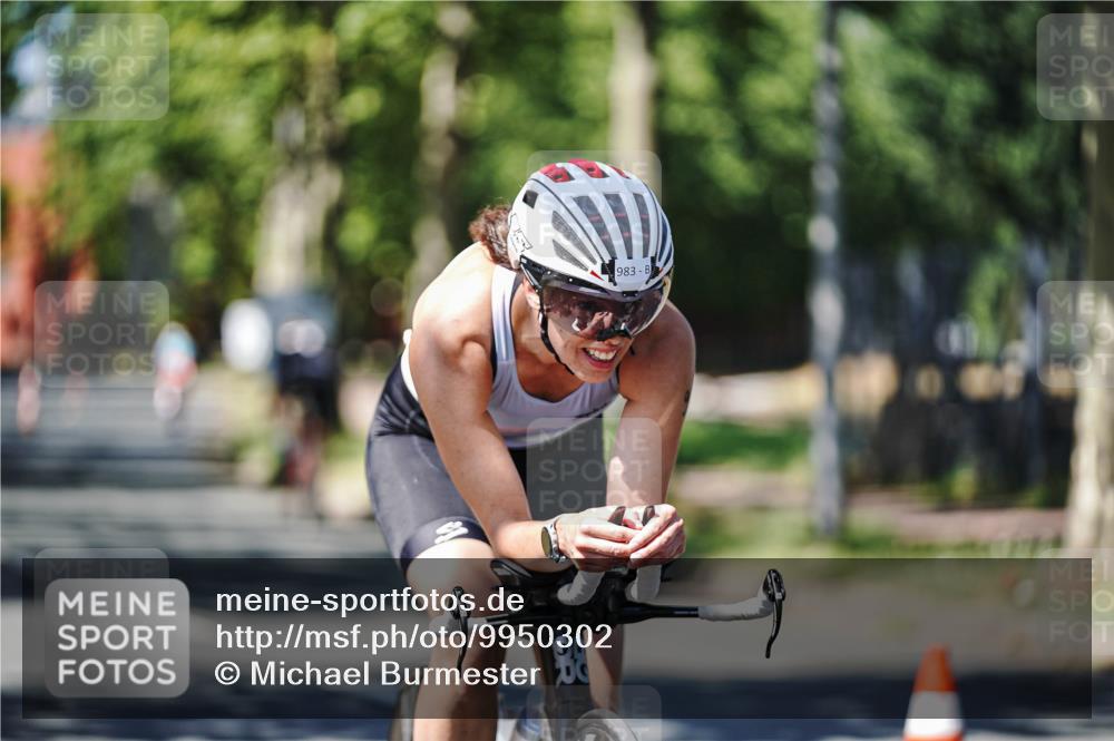 09.08.2026 - GEWOBA Citytriathlon Bremen Michael Burmester http://msf.ph/oto/9950302 09.08.2026 13:06:45 Radfahren 544, 554, 563, 624, 644, 811, 824, 874, 882, 924, 983, 987 meine-sportfotos.de