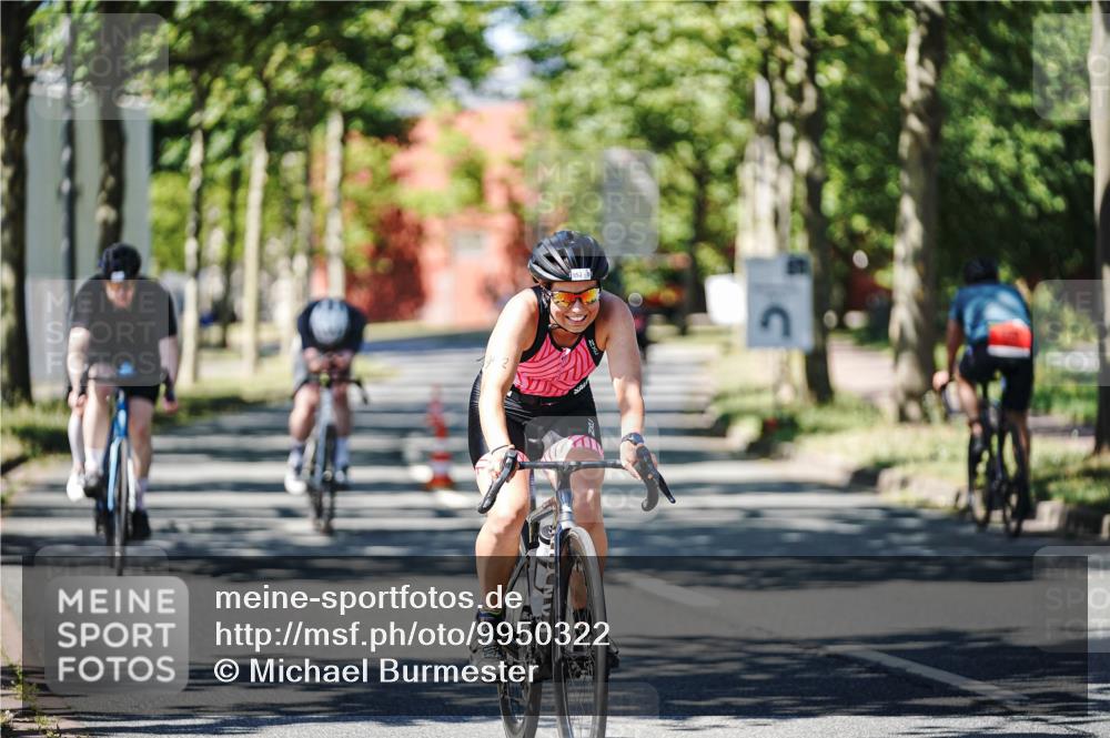 09.08.2026 - GEWOBA Citytriathlon Bremen Michael Burmester http://msf.ph/oto/9950322 09.08.2026 13:07:08 Radfahren 592, 680, 784, 1008, 1155 meine-sportfotos.de