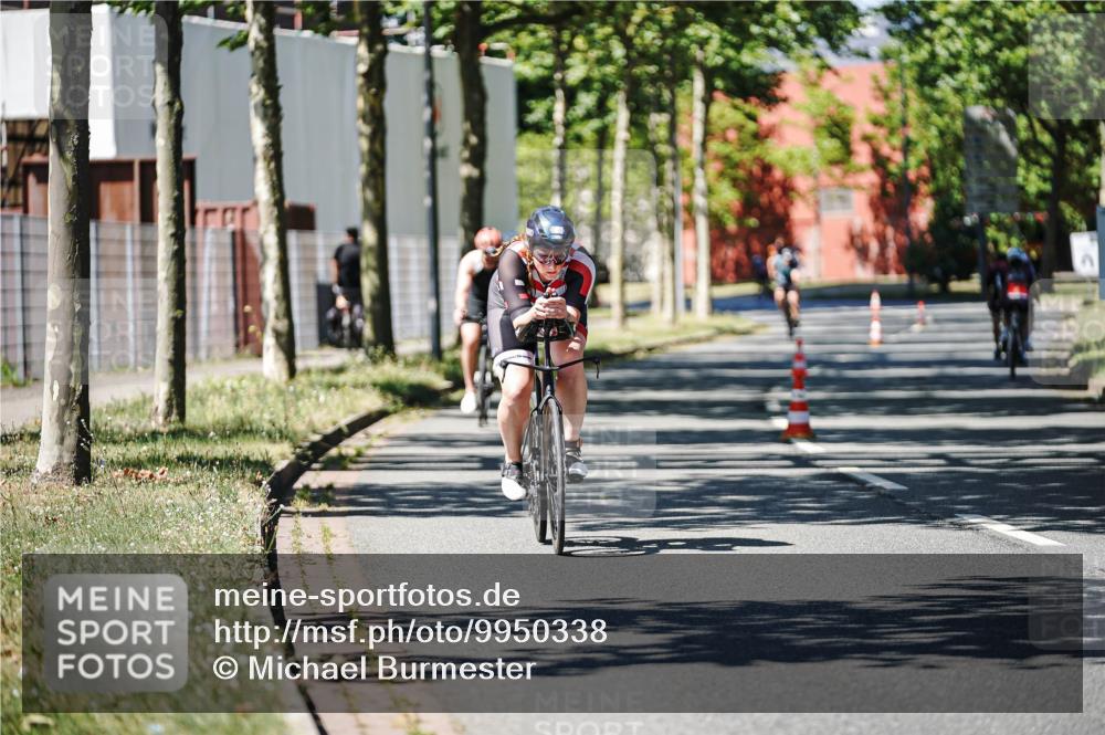 09.08.2026 - GEWOBA Citytriathlon Bremen Michael Burmester http://msf.ph/oto/9950338 09.08.2026 13:07:49 Radfahren 590, 648, 875, 932 meine-sportfotos.de