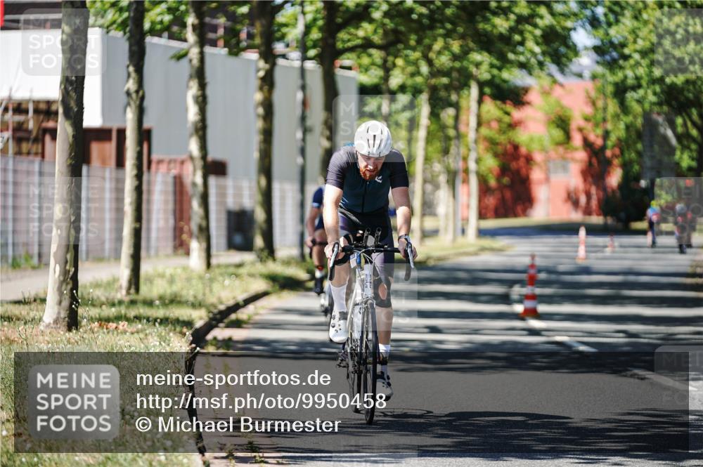 09.08.2026 - GEWOBA Citytriathlon Bremen Michael Burmester http://msf.ph/oto/9950458 09.08.2026 13:10:07 Radfahren 545, 739, 778, 799, 807, 880, 1130 meine-sportfotos.de