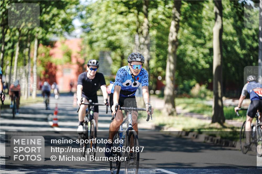 09.08.2026 - GEWOBA Citytriathlon Bremen Michael Burmester http://msf.ph/oto/9950487 09.08.2026 13:11:00 Radfahren 598, 600, 615, 749, 750, 794, 884, 964, 993 meine-sportfotos.de