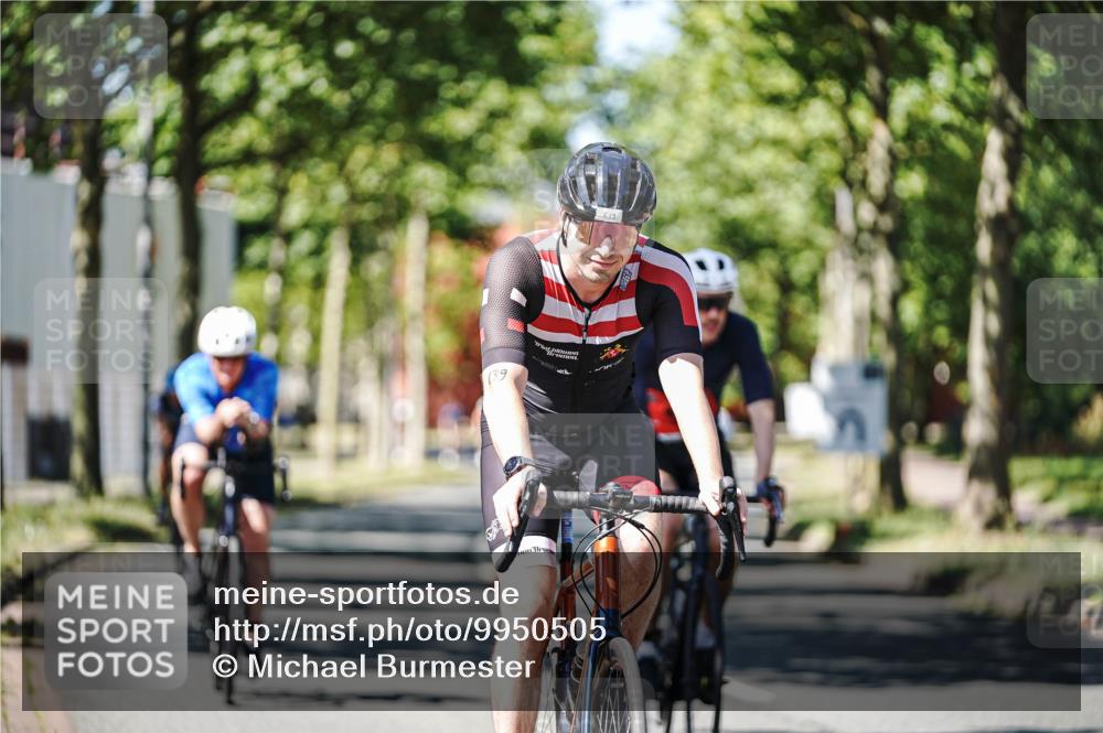 09.08.2026 - GEWOBA Citytriathlon Bremen Michael Burmester http://msf.ph/oto/9950505 09.08.2026 13:11:17 Radfahren 555, 566, 596, 600, 639, 679, 728, 749, 788, 792, 814 meine-sportfotos.de