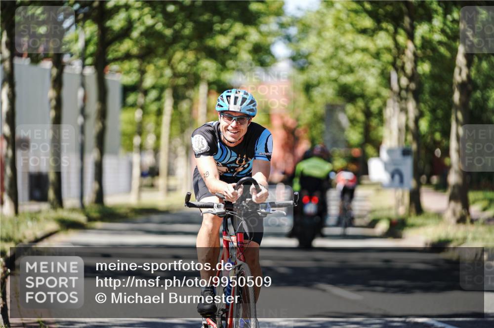 09.08.2026 - GEWOBA Citytriathlon Bremen Michael Burmester http://msf.ph/oto/9950509 09.08.2026 13:11:19 Radfahren 555, 566, 596, 600, 639, 679, 728, 788, 792, 814 meine-sportfotos.de