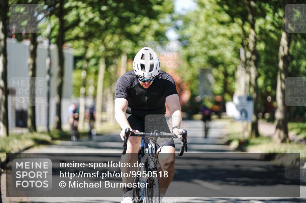 09.08.2026 - GEWOBA Citytriathlon Bremen Michael Burmester http://msf.ph/oto/9950518 09.08.2026 13:11:31 Radfahren 566, 582, 606, 611, 655, 788, 790, 869, 901 meine-sportfotos.de