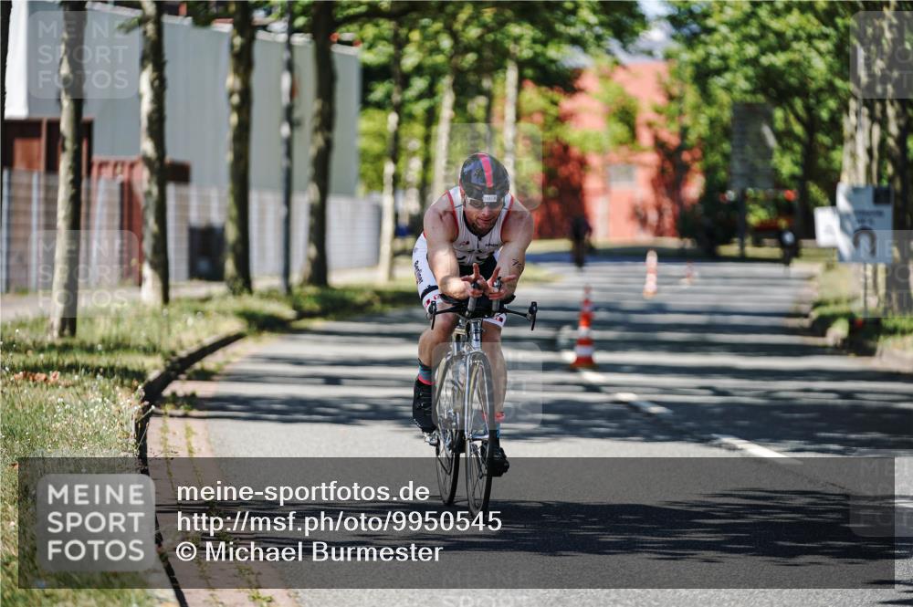09.08.2026 - GEWOBA Citytriathlon Bremen Michael Burmester http://msf.ph/oto/9950545 09.08.2026 13:11:58 Radfahren 783, 848, 855, 867, 1119 meine-sportfotos.de