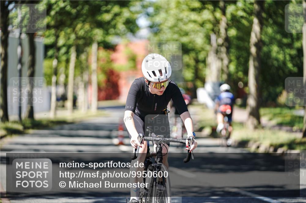 09.08.2026 - GEWOBA Citytriathlon Bremen Michael Burmester http://msf.ph/oto/9950600 09.08.2026 13:13:04 Radfahren 804, 939, 1006, 1118, 1138 meine-sportfotos.de