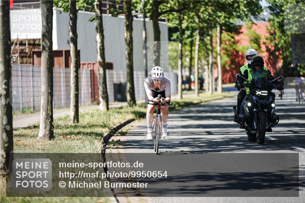 09.08.2026 - GEWOBA Citytriathlon Bremen Michael Burmester http://msf.ph/oto/9950654 09.08.2026 13:14:44 Radfahren 574, 872, 896 meine-sportfotos.de